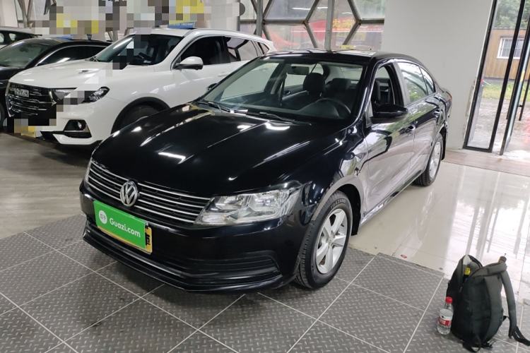 Used Volkswagen Lavida 2015 1.6L Manual Fashion Edition