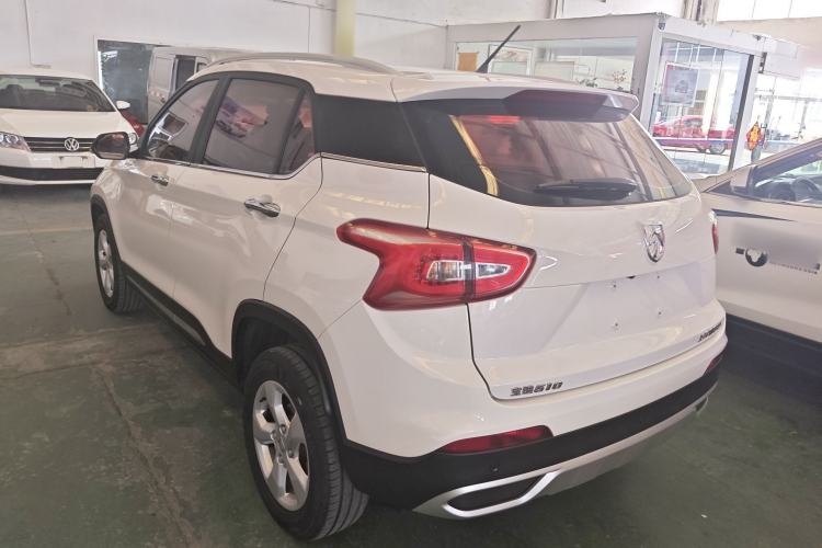Used Baojun 510 2017 1.5L Manual Fashion Model
