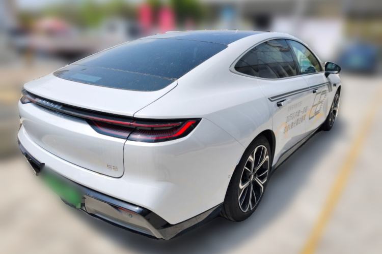 Used Geely Galaxy E8 2025 700 km Long-Range Intelligent Driving Version Rear Right 45 Deg