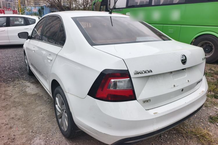 Used Skoda Rapid 2018 1.6L Automatic Comfort Edition Rear Left 45 Deg