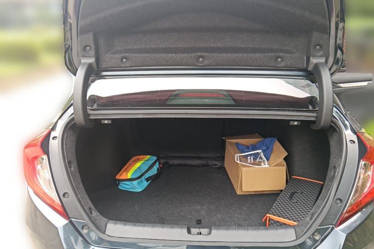 Used Honda Civic 2016 220TURBO CVT Prestige Edition Trunk