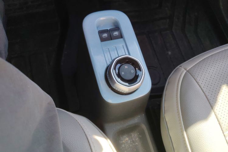 Used Geely Galaxy Panda 2024 Panda Mini 200km Endurance Bear
