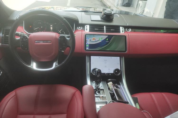 Used Land Rover Range Sport 2014 3.0 SC V6 HSE Center Console