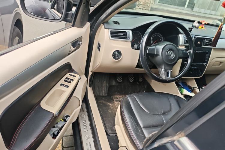 Used Volkswagen Bora 2012 1.6L Manual Stylish & Great Value Edition