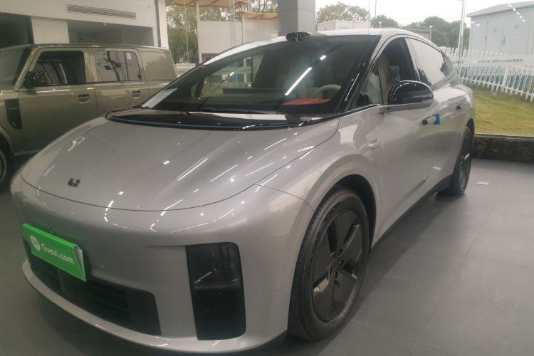 Used Li Auto i6 2025 Model Two-Wheel-Drive Standard Type