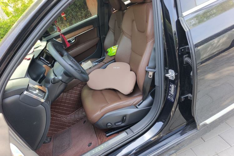 Used Volvo S90 2021 B5 Zhiyi Luxury Edition
