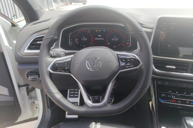 Used Volkswagen T-ROC 2023 300TSI DSG Two-Wheel-Drive Chen Guang Edition Steering Wheel