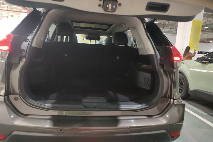 Used Nissan X-Trail 2017 2.5L CVT Luxury Edition 4WD