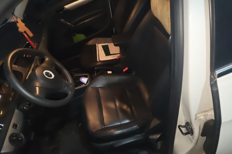 Used Volkswagen Gran Lavida 2013 1.6L Automatic Comfort Model Left Front Seat