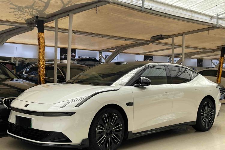 Used Lynk & Co 10 EM-P 2025 Facelifted Model 240 All-Wheel Drive Ultra