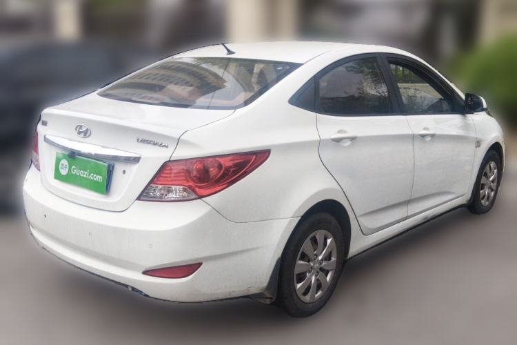 Used Hyundai Verna (older generation) 2010 Sedan 1.4L Manual Comfort GS
