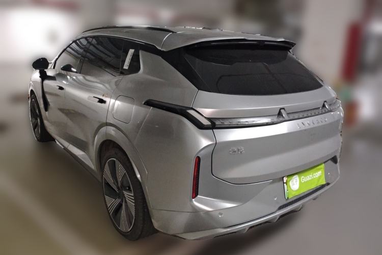 Used Lynk & Co 08 EM-P 2025 120km Long-Range Pro
