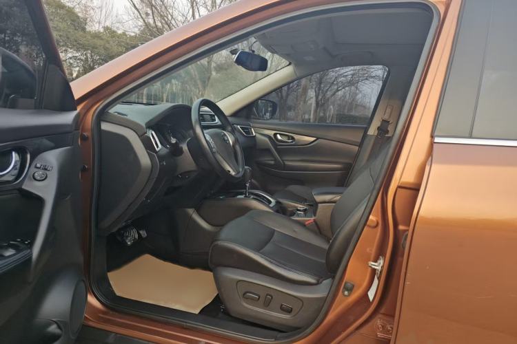 Used Nissan X-Trail 2014 2.5L CVT Leading Edition 4WD