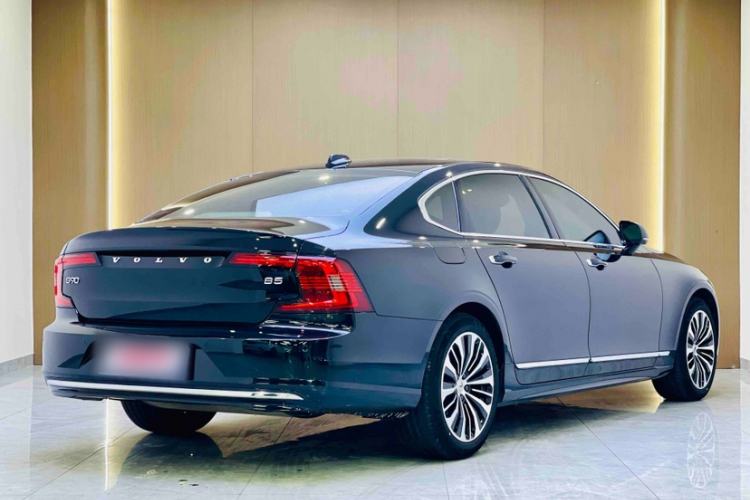 Used Volvo S90 2023 B5 Zhiyi Luxury Edition