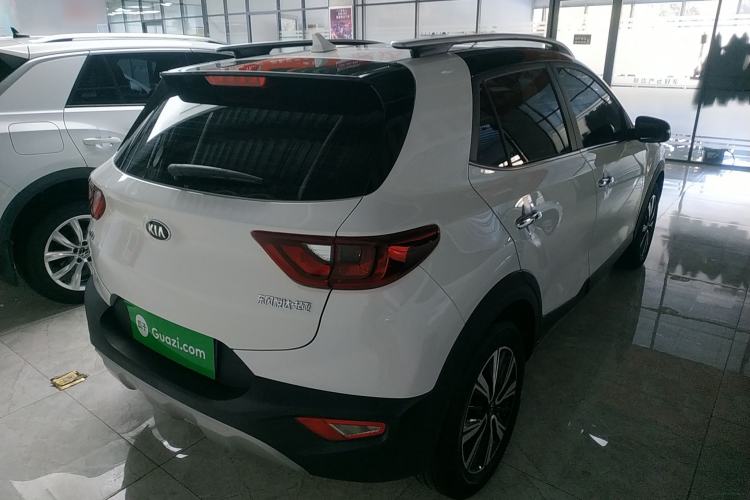 Used Kia kx1 Stonic 2021 1.4L CVT Fun & Sunroof Model