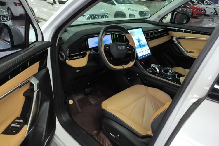 Used Geely Auto FX11 2023 1.5TD DCT Prestige Edition
