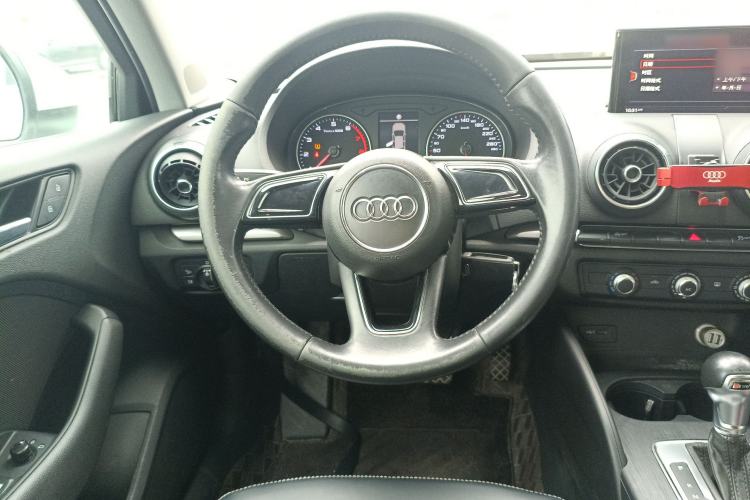 Used Audi A3 2017 Limousine 35 TFSI Ambition Edition
