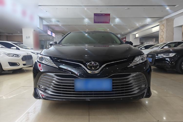 Used Toyota Camry 2019 Revised Version 2.0G Luxury Edition
