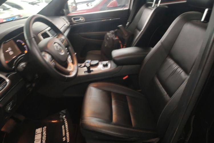 Used Jeep Grand Cherokee (Import) 2014 3.0L Comfort Navigation Edition
