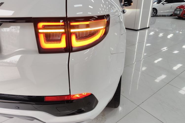 Used Land Rover Discovery Sport 2020 249 PS R-Dynamic Performance Edition
