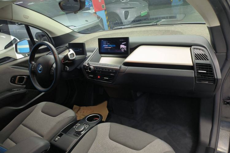 Used BMW i3 2018 Luxury Model
