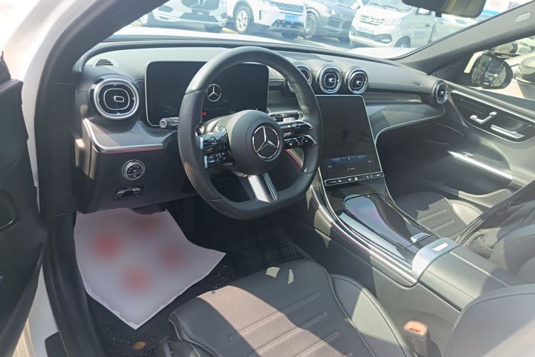 Used Mercedes-Benz C-Class 2022 Restyled C 260 L Sport Edition Center Console