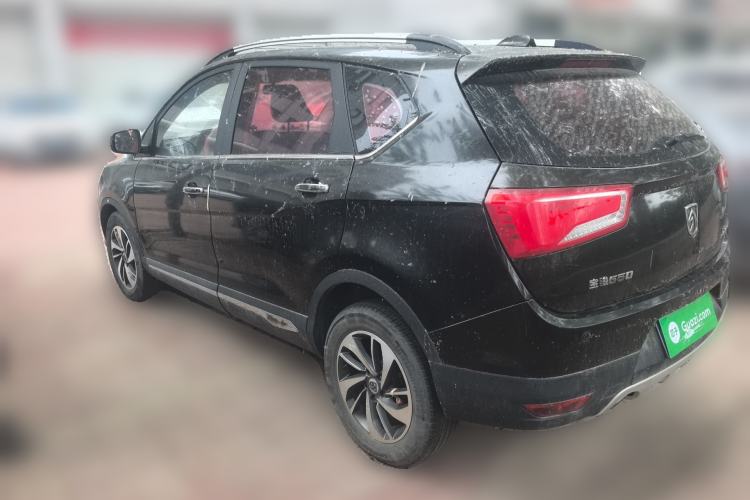 Used Baojun 560 2015 1.8L manual luxury version