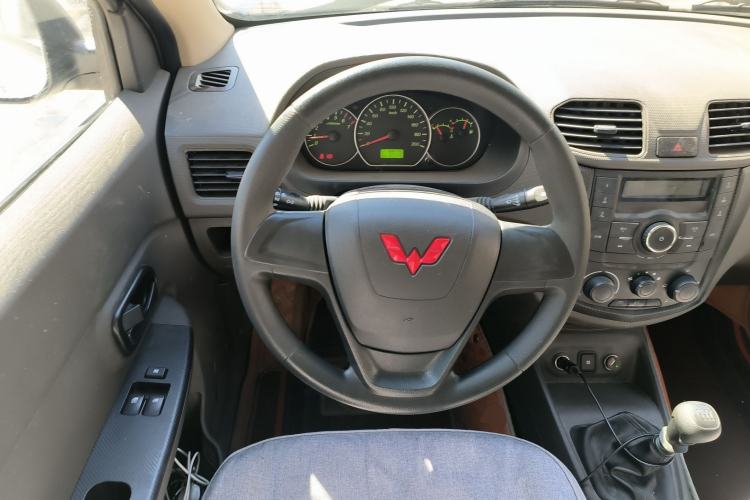 Used Wuling Hongguang 2021 1.5L Revised S Base Version Hydraulic Power Steering LAR