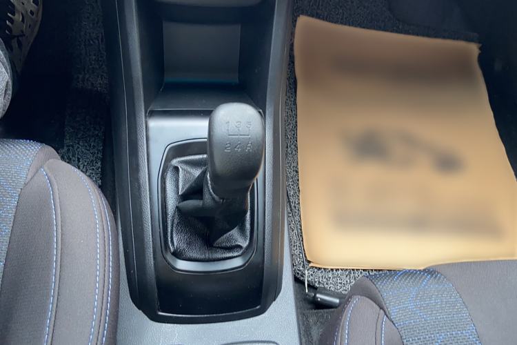 Used Baojun 310 2016 1.2L manual Comfort trim level