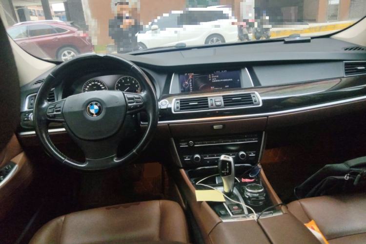 Used BMW 5 Series GT 2015 528i Leading Model
