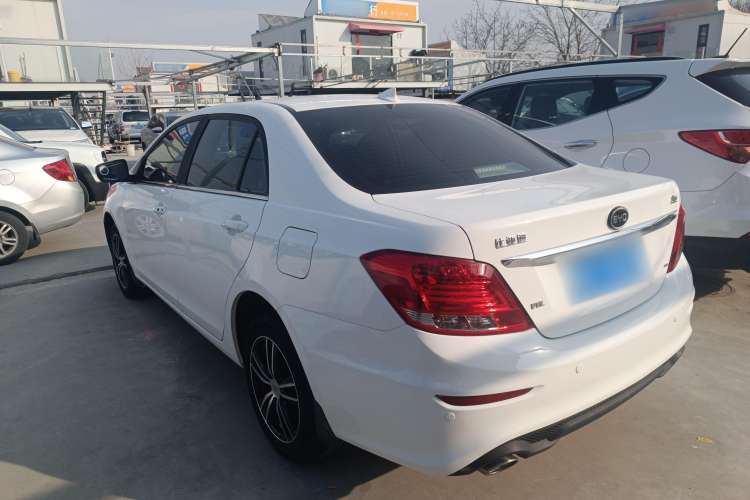 Used BYD Surui 2015 Revised Version 1.5L Manual Luxury Edition