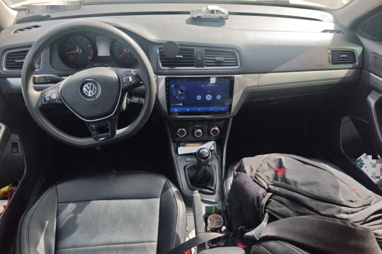 Used Volkswagen Lavida 2015 1.6L Manual Fashion Edition
