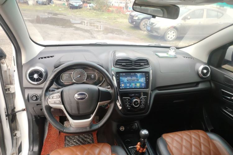 Used SWM X3 2017 1.5T Manual Fashion Model