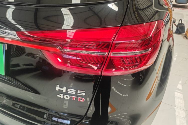Used Hongqi HS5 2022 Revised Version 2.0T Smart Connect Flagship Edition Right Rear Taillight