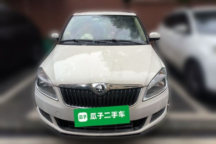 Used Skoda Fabia 2014 1.4L Manual Crystal Edition