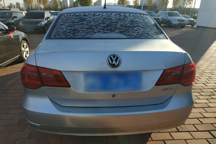 Used Volkswagen Jetta 2015 1.4L Manual Fashion Model