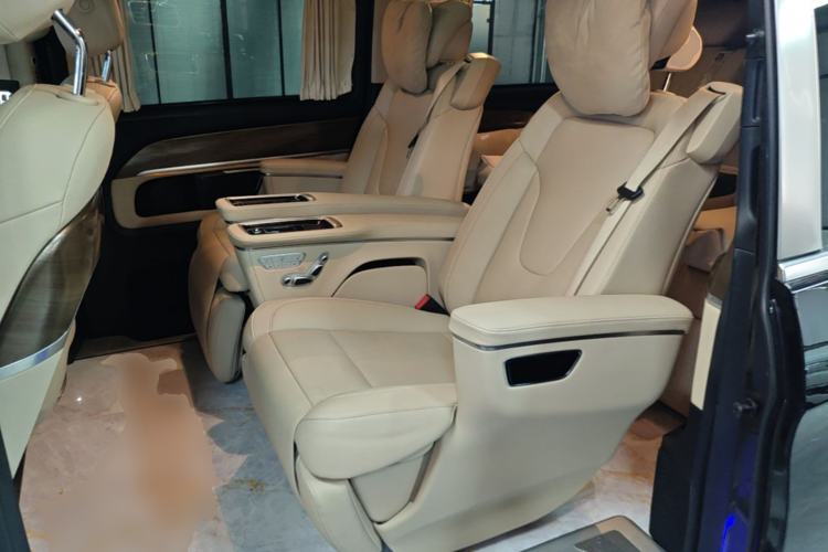 Used Mercedes-Benz V-Class 2021 V 260 L Long Wheelbase Prestige Edition Left Rear Seat