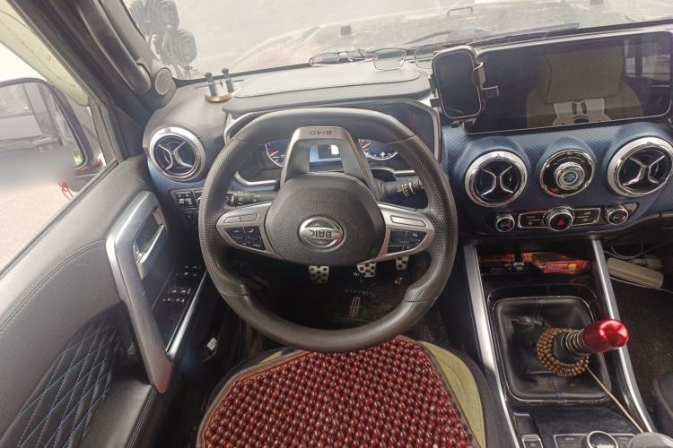 Used BAIC Off-Road BJ40 2018 PLUS 2.0D Manual Four-Wheel Drive Prestige Model China V Emission Standard Steering Wheel