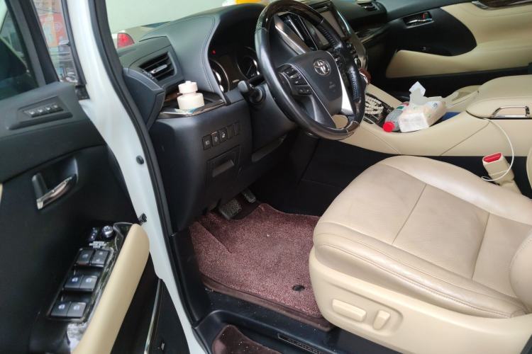 Used Toyota Alphard 2018 Revised Version 3.5L Luxury Edition Driver Seat