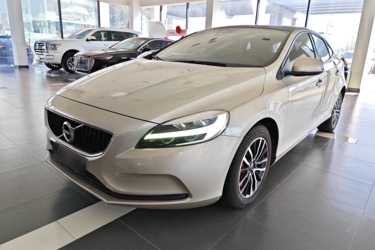 Used Volvo V40 2018 T3 Zhiyi Edition