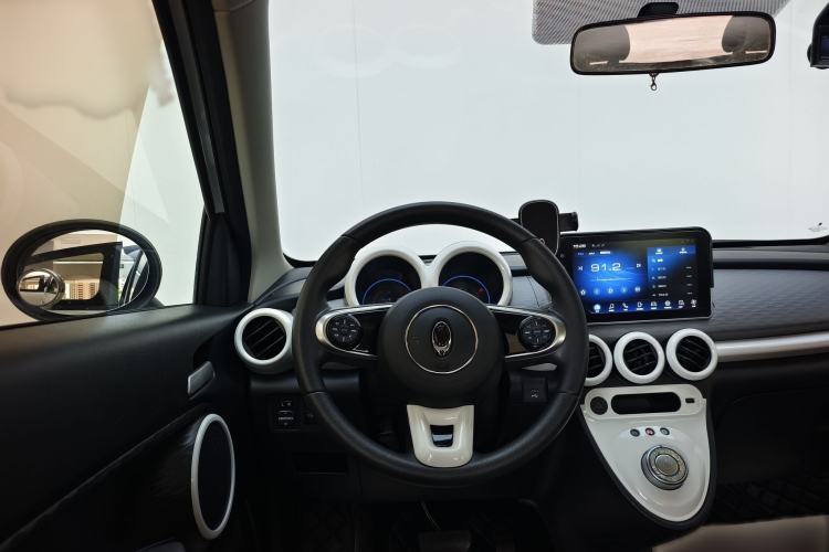 Used ORA Black Cat 2021 301 km Basic Version
