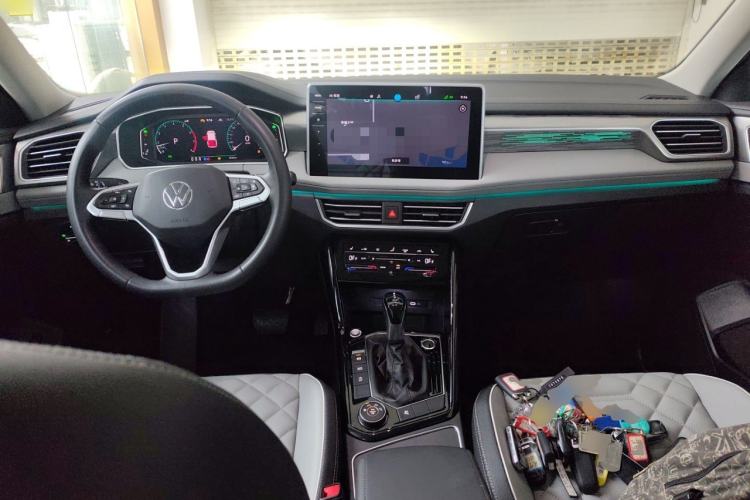 Used Volkswagen Tayron 2023 Revised Version 380TSI All-Wheel Drive R-Line High-Energy Edition Center Console