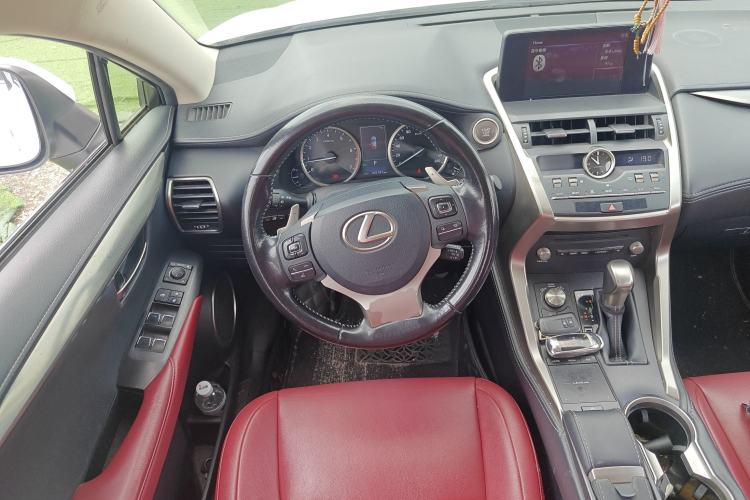 Used Lexus NX 2020 200 Front-Wheel Drive Freeline Edition China VI Standard Steering Wheel