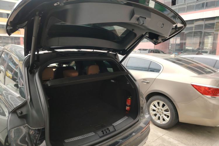 Used Lincoln Corsair 2022 2.0T Two-Wheel Drive Luxury Edition Trunk