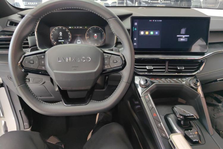 Used Lynk & Co 06 2023 Remix 1.5T Dynamic Halo