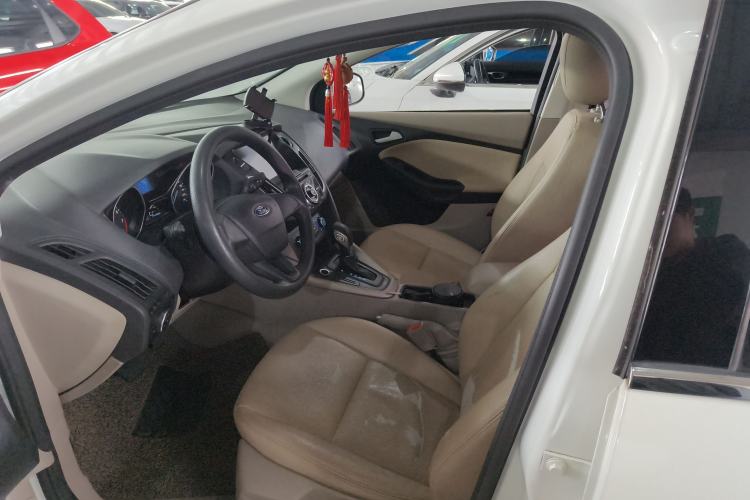 Used Ford Focus 2015 Sedan 1.6L Automatic Comfort Model