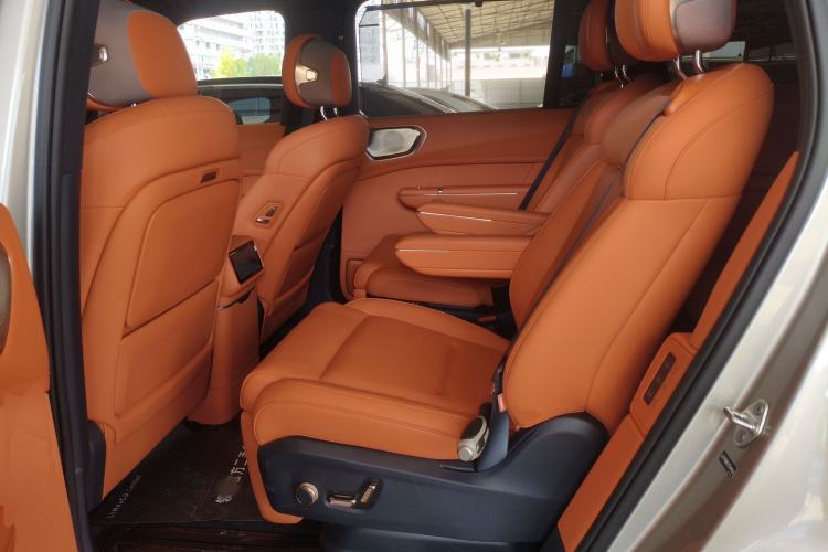 Used Lynk & Co 900 2025 2.0T Ultra