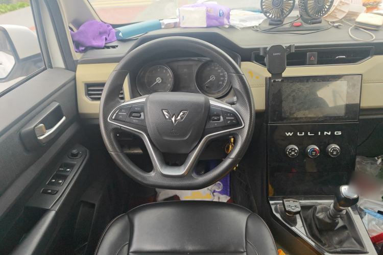 Used Wuling Hongguang PLUS 2019 1.5T Manual Luxury 7-Seater
