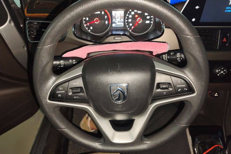 Used Baojun 310W 2017 1.5L Manual Luxury Version China VI