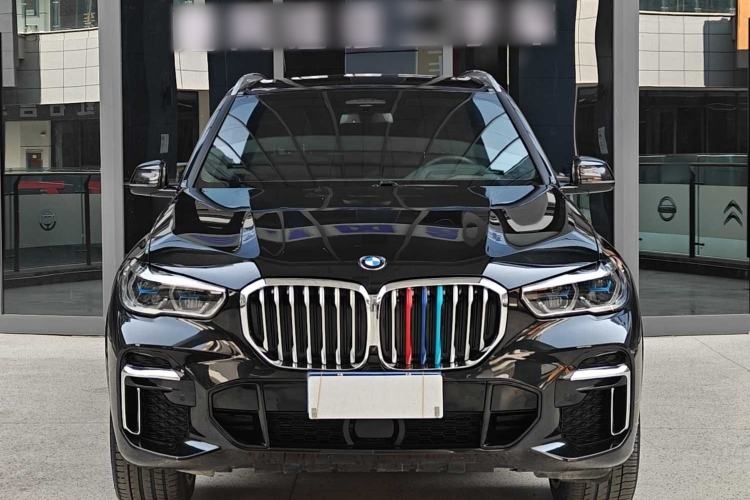 Used BMW X5 2022 Restyled xDrive 40Li Luxury Edition M Sport Package Exterior 2